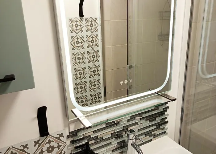 Le Phare De - Centre Et à Pied