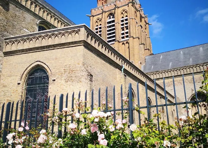 Le Phare De - Centre Et à Pied 3* Calais